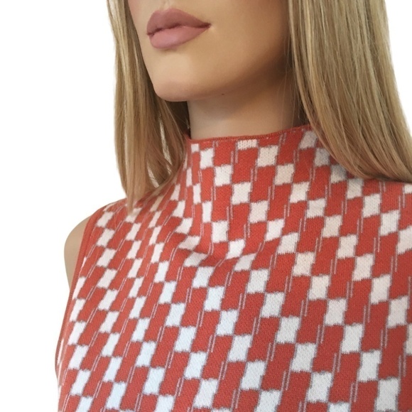 Nicole Miller Rayon Blend Checkered Knit Sleeveless Top Tank Sweater Versatile - Picture 8 of 13